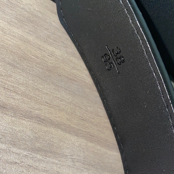 Luxury Gucci Marmont Black Leather Belt with Gold GG Buckle - Picture 5 of 6